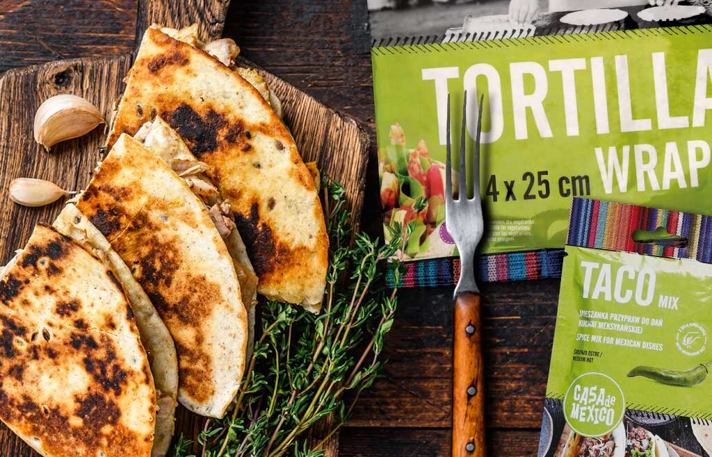 Przepis Quesadillas z serem cheddar, fasolą czarną i szynką Casa de Mexico