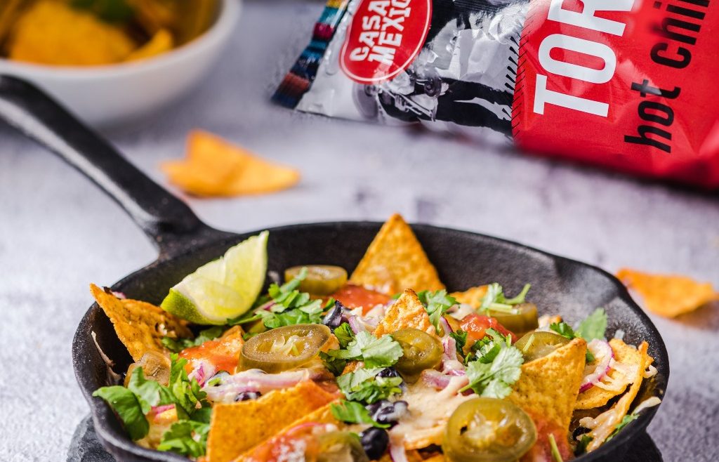 przepis Nachosy zapiekane z serem i salsą meksykańską Casa de Mexico Flymetothespoon