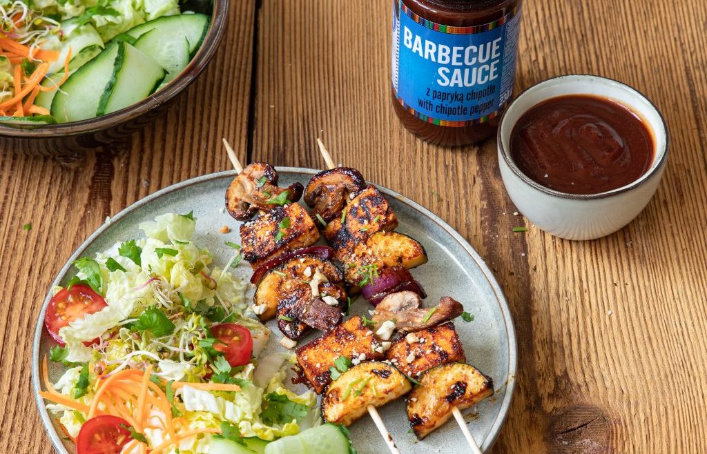 Szaszłyki z tofu i warzywami w sosie BBQ Karolina Kos Casa de Mexico