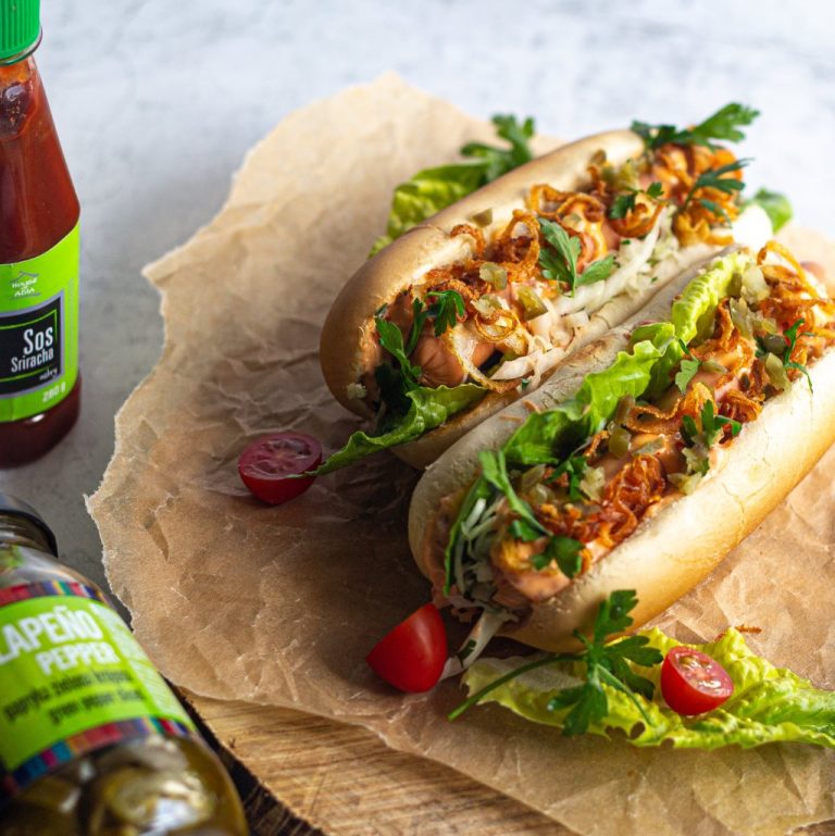 Chrupiące hot-dogi z&nbsp;papryczkami jalapeno