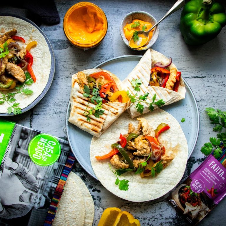 Kurczak fajitas z dipem serowym