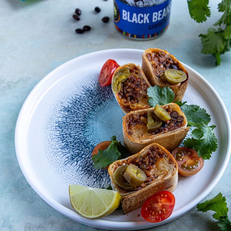 Burrito z czarną fasolą i wołowiną